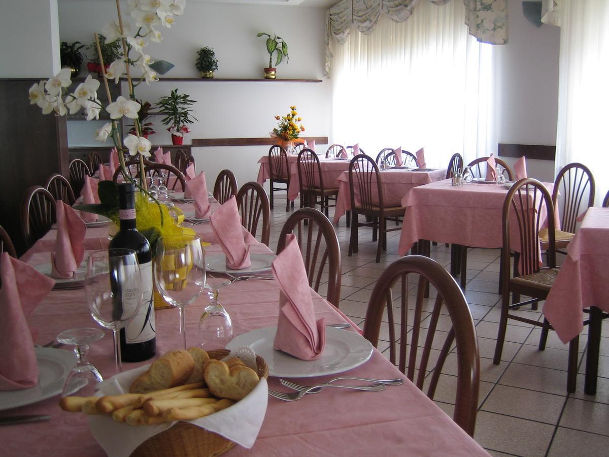 Hotel Sanremo Ceva Buitenkant foto