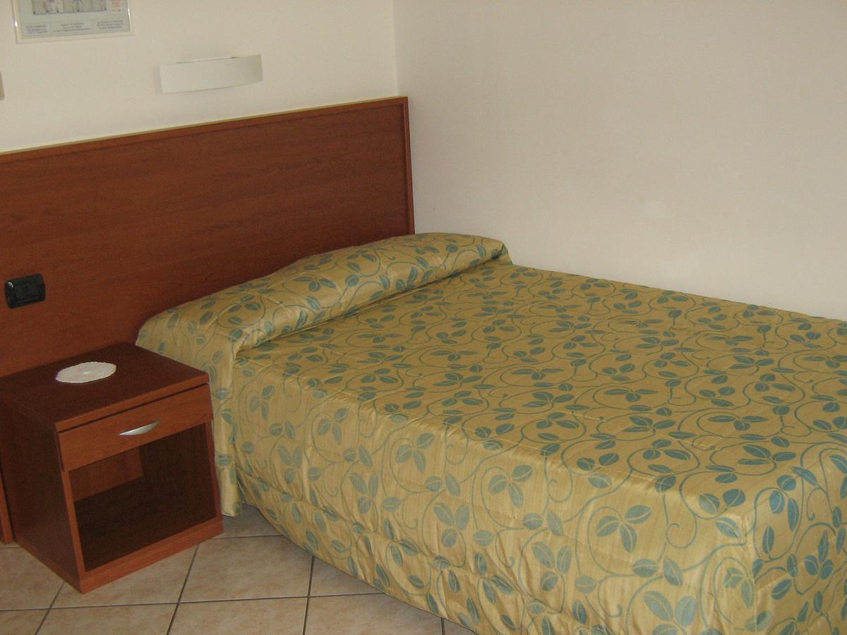Hotel Sanremo Ceva Kamer foto